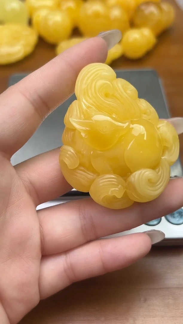 裸石琥珀未镶嵌琥珀蜜蜡吊坠