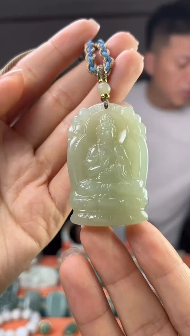 和田玉未镶嵌颈饰佩佩