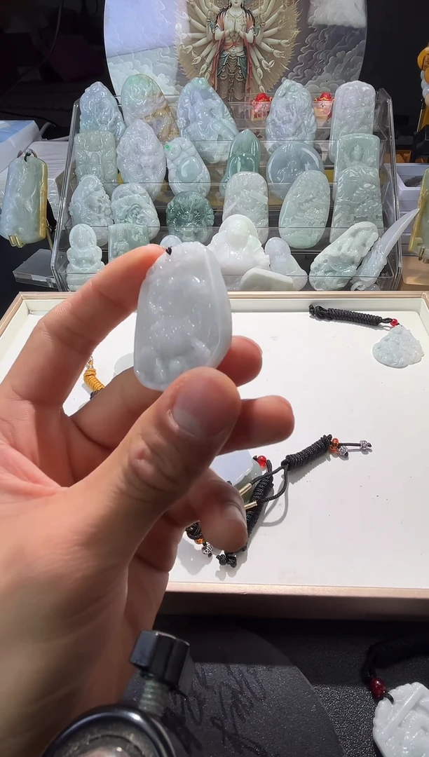 颈饰未镶嵌翡翠1