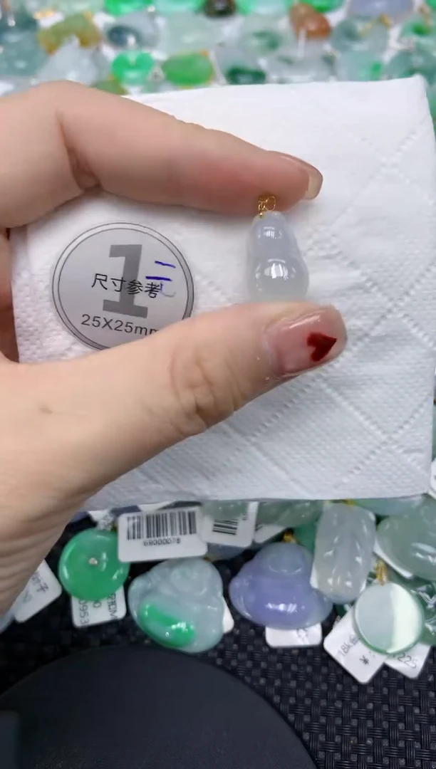 翡翠18K金镶嵌颈饰11111111