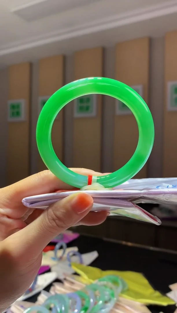 未镶嵌手镯翡翠-C150 圈口55.3 全款58万 定金2万