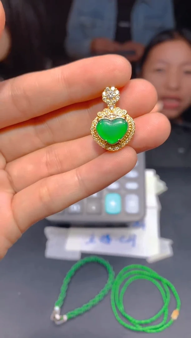 【闪购商品】定制翡翠未镶嵌82多样性发货（发其一）