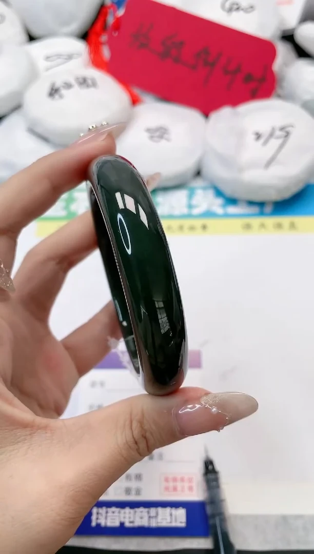 【闪购商品】和田玉手镯未镶嵌114-62