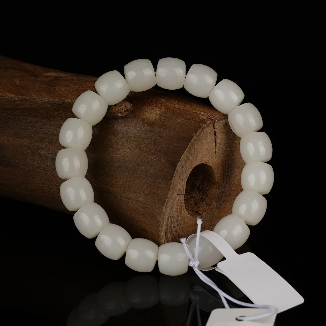 XW02706二十世纪和田玉手串