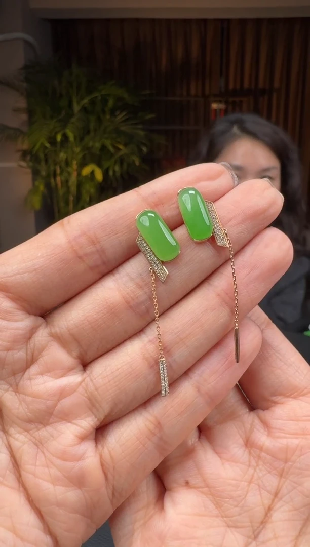 【闪购商品】和田玉5418K金镶嵌3.3云多样性拍一发一