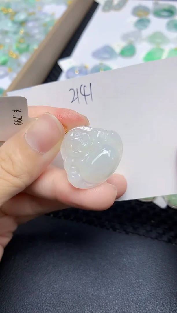 翡翠18K金镶嵌颈饰天然缅甸翡翠A货