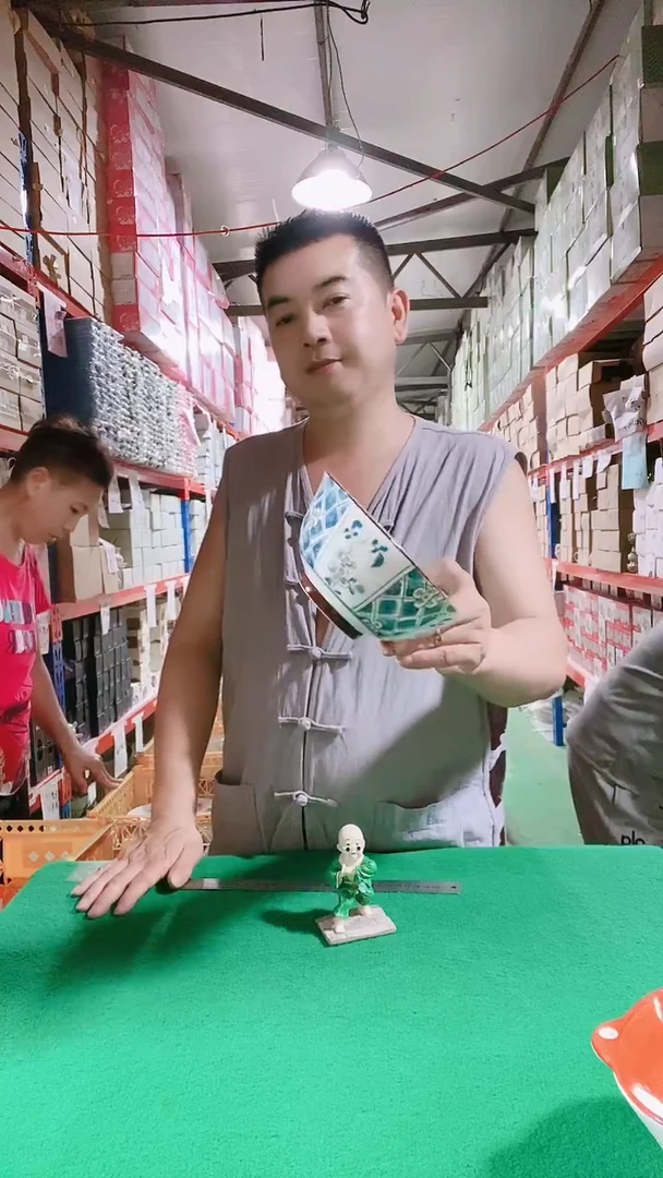 瓷片碗碟好物一件不留@@1