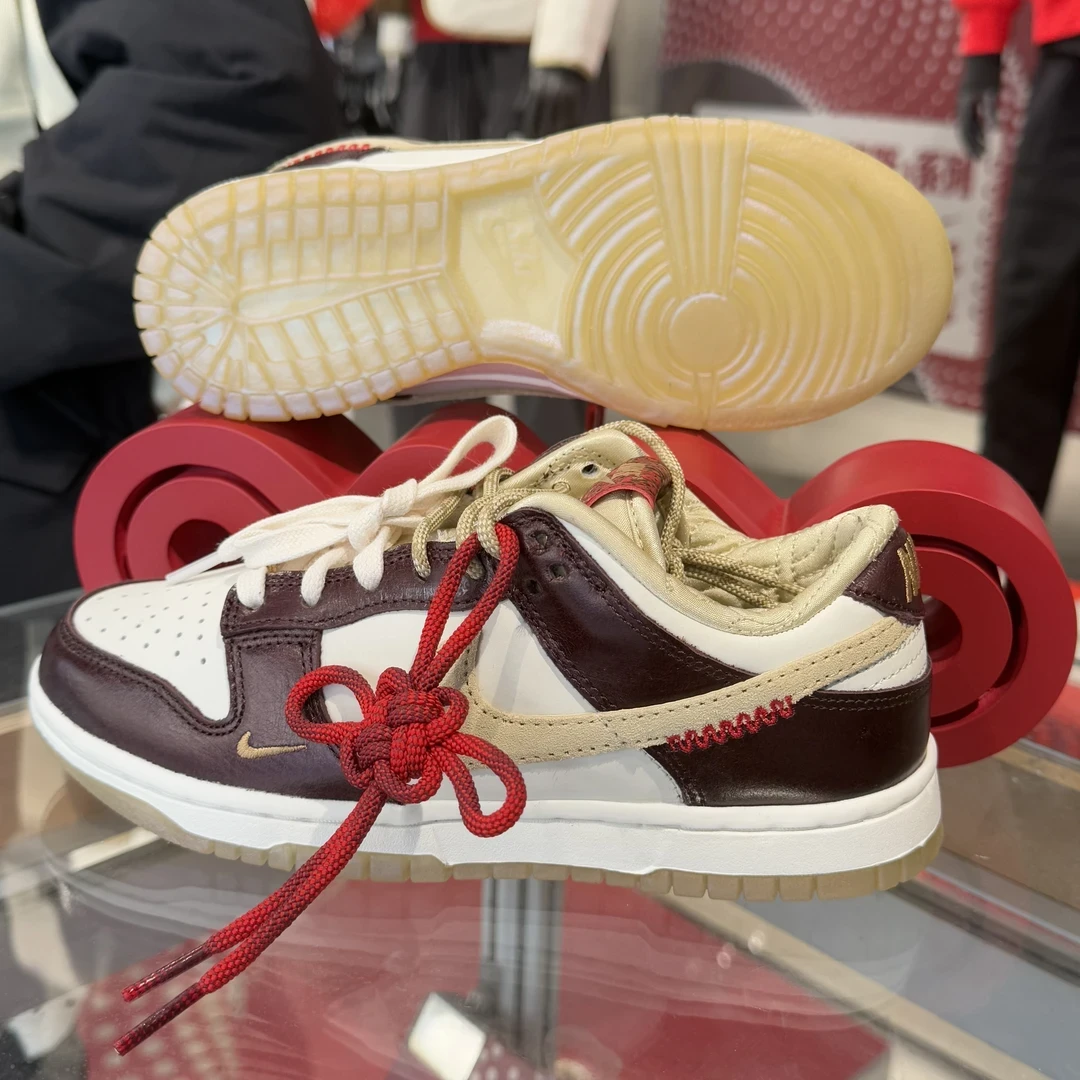 耐克欧若风灵蛇迎新DunkLow女运动鞋郑钦文同款HV5991-171