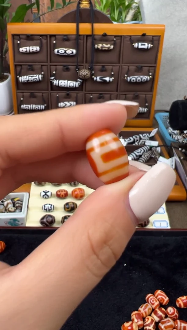 【闪购商品】玛瑙/玉髓吊坠(不含链)未镶嵌17.(微瑕随机发货)