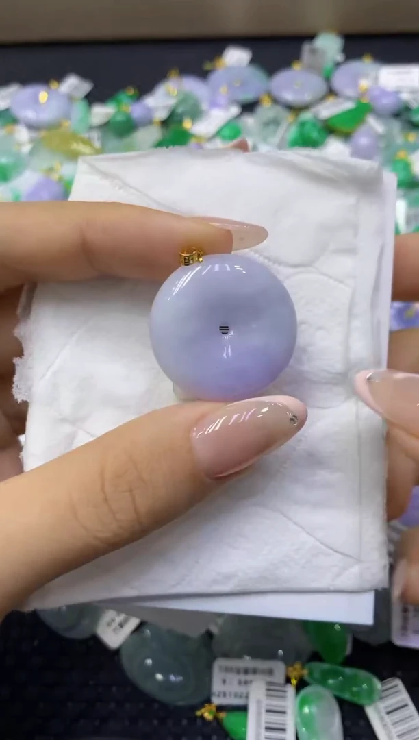 颈饰18K金镶嵌翡翠天然缅甸翡翠A货