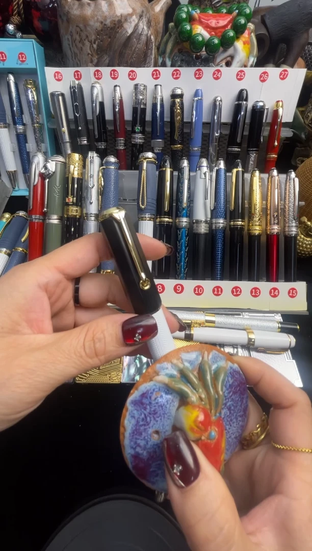 瓷片f****igfuholtuihjop