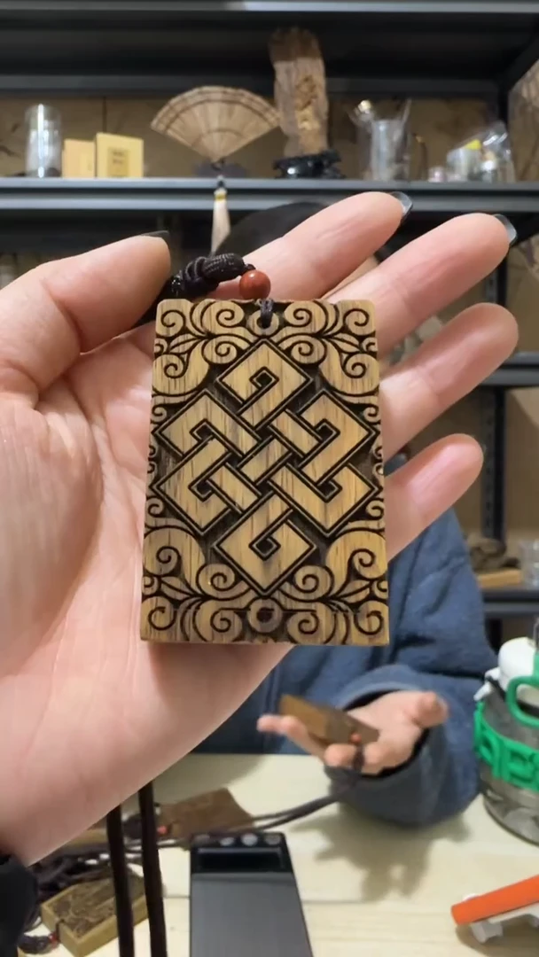 【闪购商品】沉香吊坠3号越南芽庄野料挂饰一个