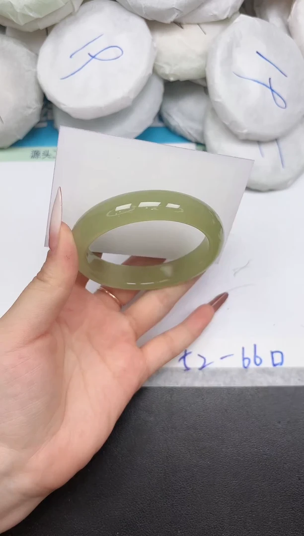 未镶嵌手镯石英质玉A301/57.2