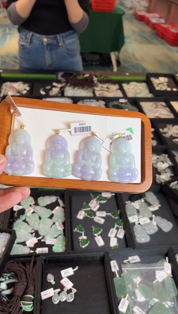 颈饰18K金镶嵌翡翠13463/多样性发一个