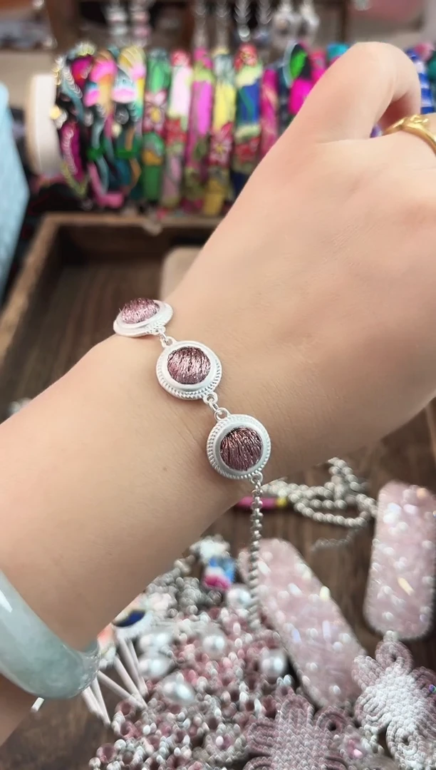 织绣艺枝独绣手工饰品42