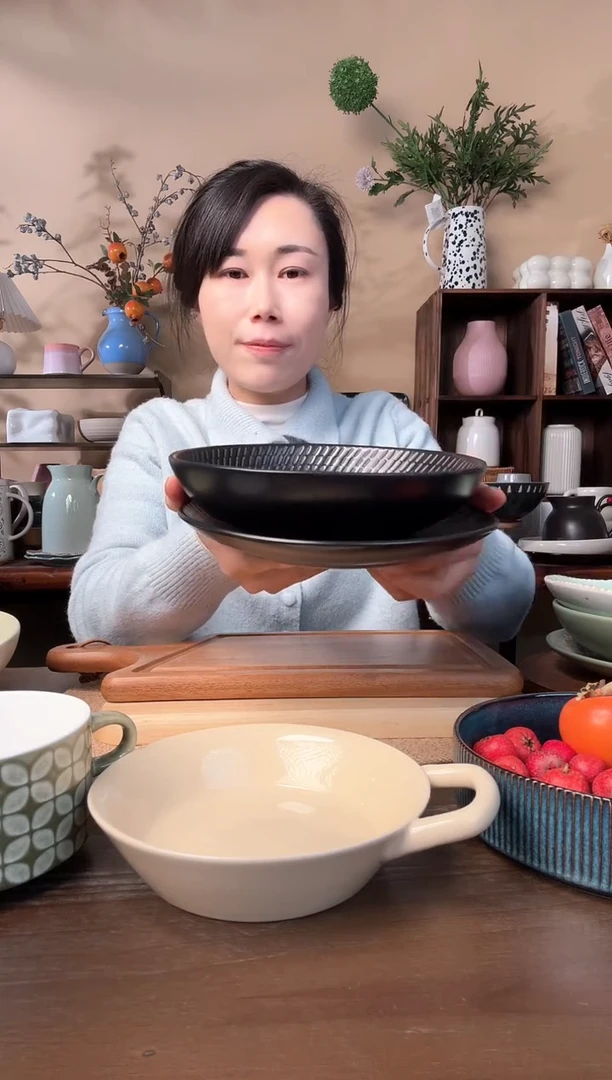 8英寸黑浮雕1碗1盘微瑕