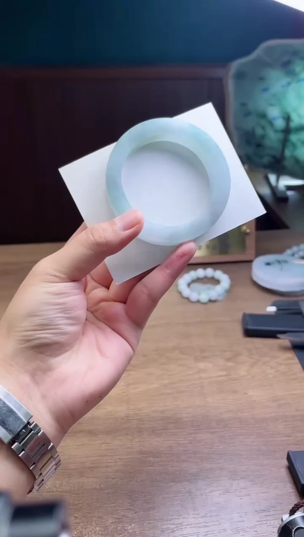 未镶嵌手镯定制翡翠定制