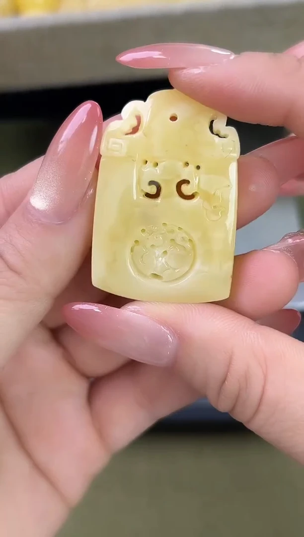 裸石琥珀未镶嵌琥珀蜜蜡吊坠