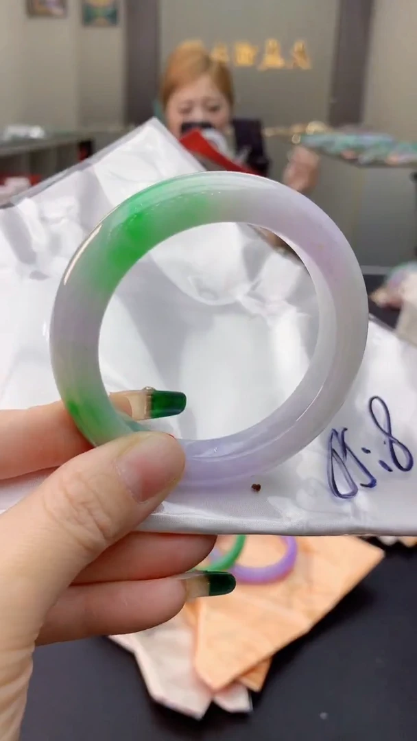 未镶嵌手镯翡翠0466526120