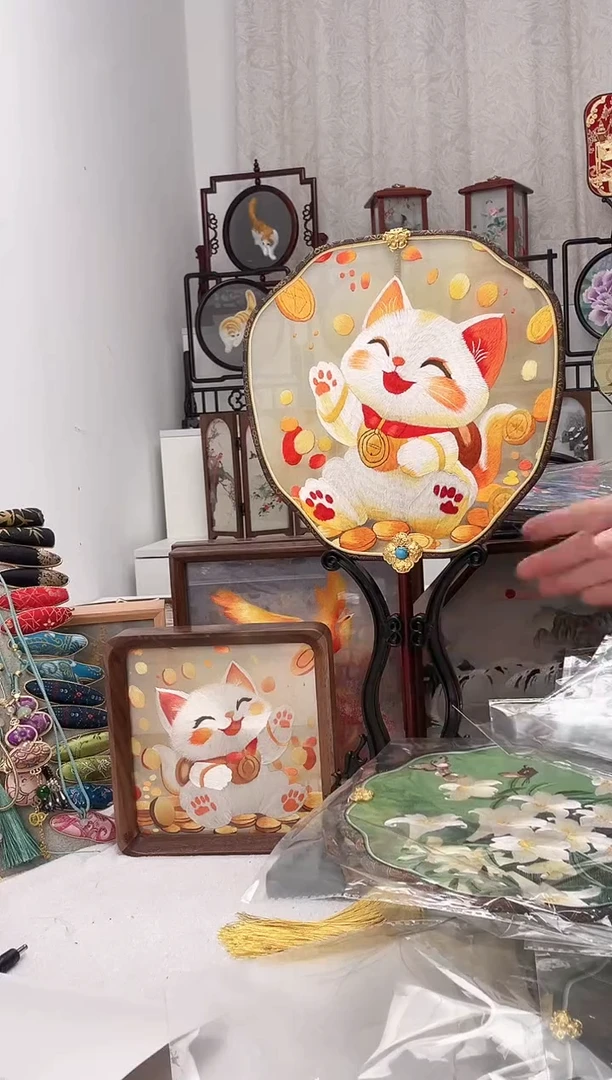 扇子绣作品手工团扇