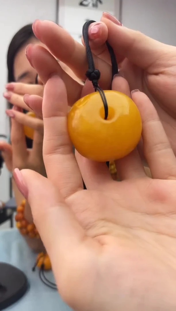 未镶嵌蜜蜡珠宝奇石假一罚十，031.41微瑕多样性发一件