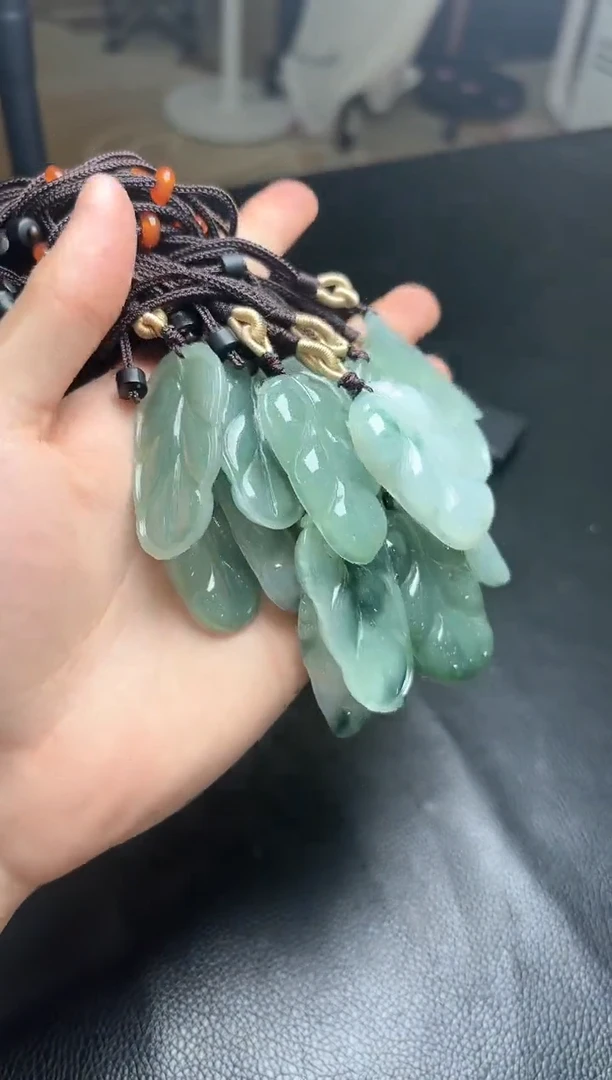 【闪购商品】翡翠颈饰未镶嵌K422-842 叶子多样性发一