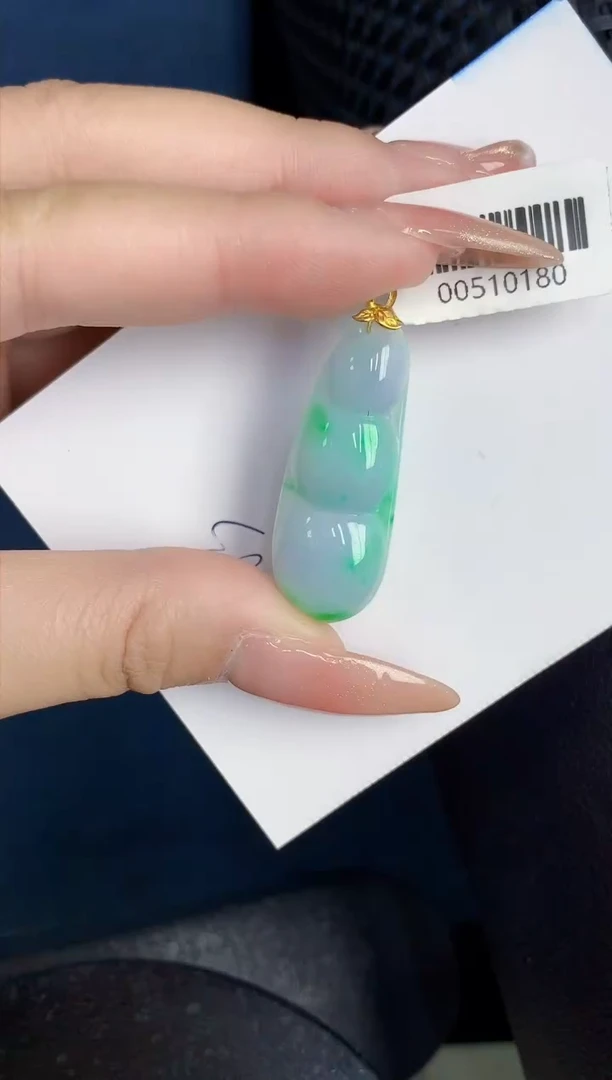 【闪购商品】翡翠颈饰18K金镶嵌v000000000