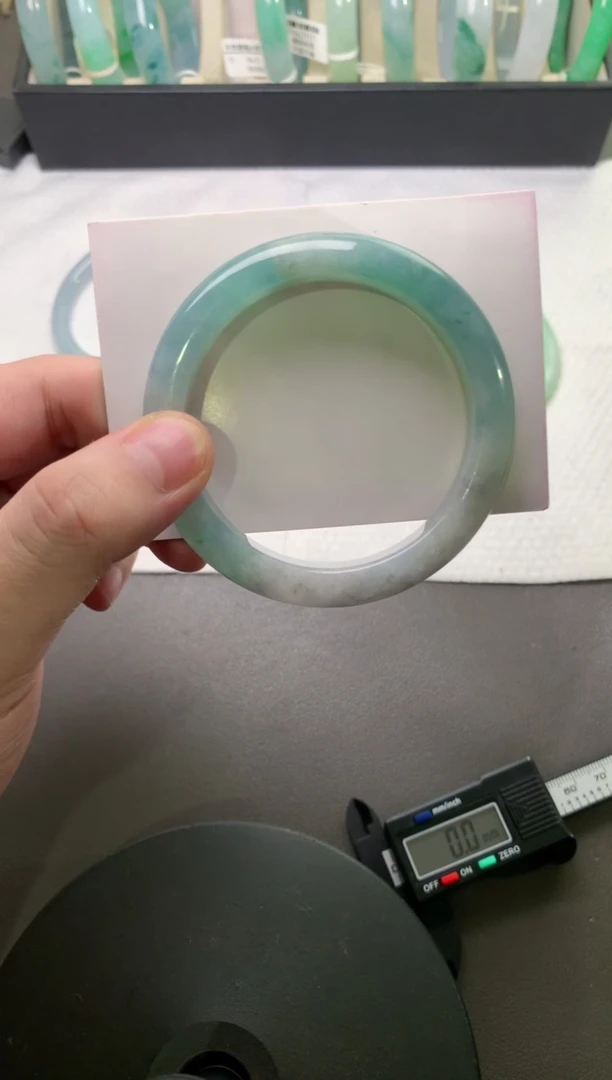 未镶嵌手镯翡翠56.8*12*8.9