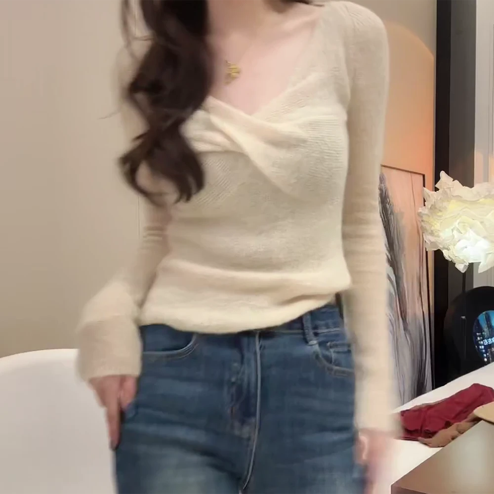 秋冬设计感交叉V领打底针织衫女洋气别致毛衣C6437