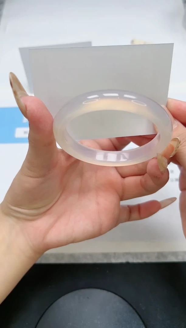 【闪购商品】玛瑙/玉髓手镯未镶嵌69/59荔枝