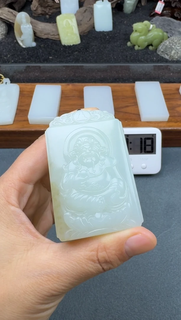 颈饰未镶嵌和田玉2