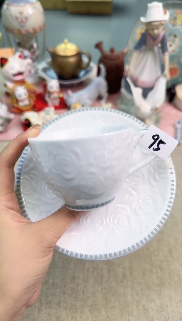 瓷片泡泡家的瓷器真好看