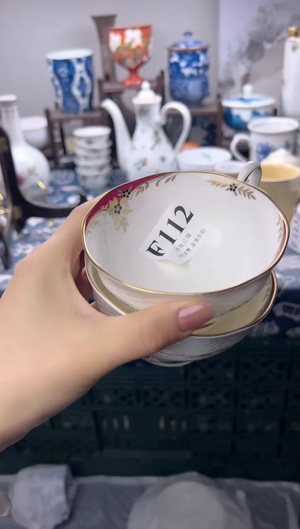 瓷片小***年  F112