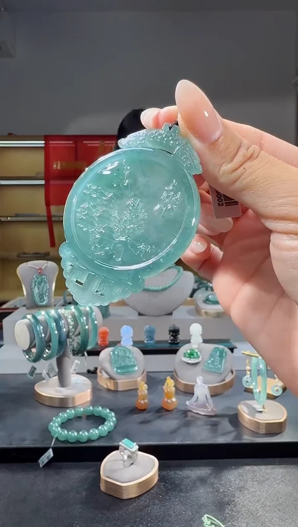 吊坠(不含链)未镶嵌翡翠山水牌