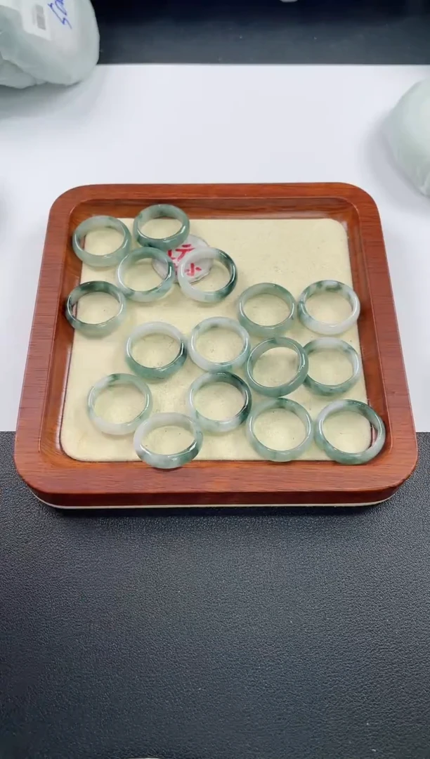 未镶嵌戒指翡翠4（多样性发一件）