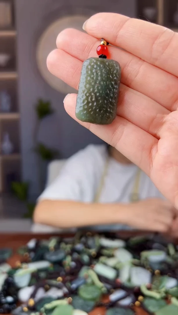 未镶嵌和田玉挂件拍一发一，多样性发货