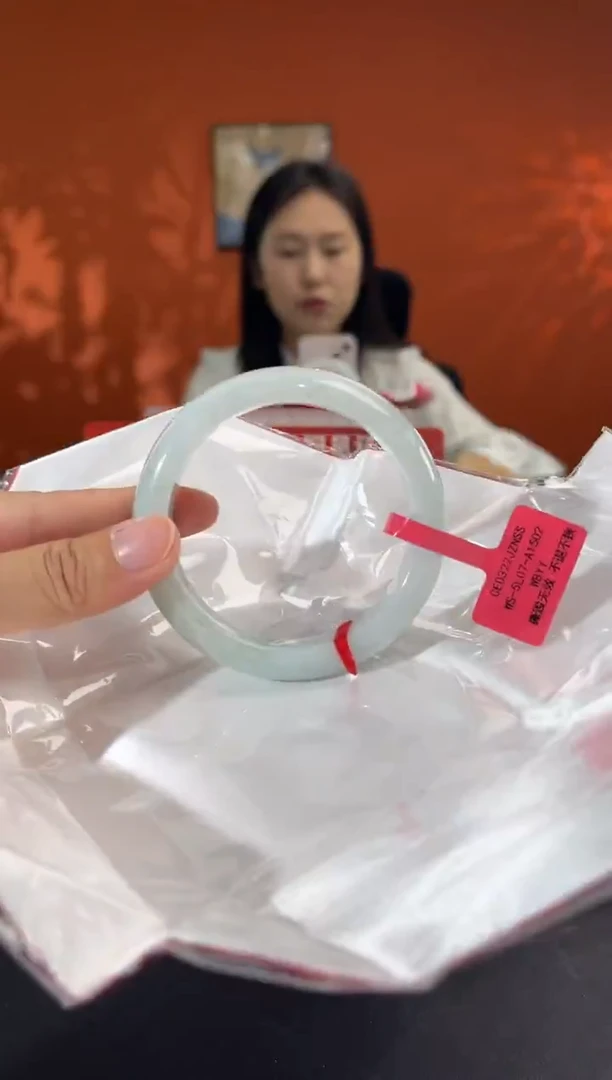 未镶嵌手镯翡翠9      5758