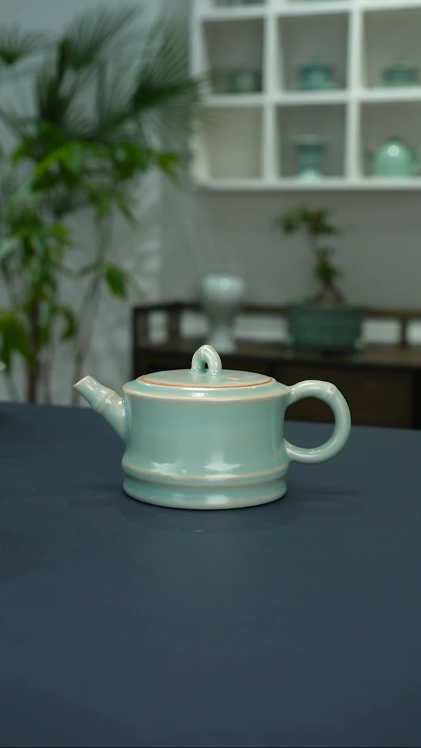 瓷片不***肉精品竹节壶         洁
