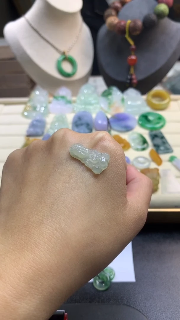 【闪购商品】定制翡翠未镶嵌翡翠