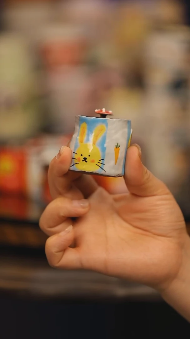 【闪购商品】摆件景德镇釉下彩绘设计师款式陶瓷