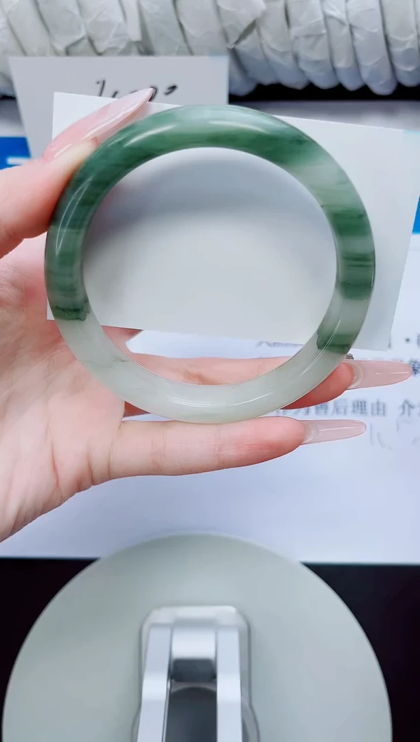 石英质玉手镯未镶嵌98/61