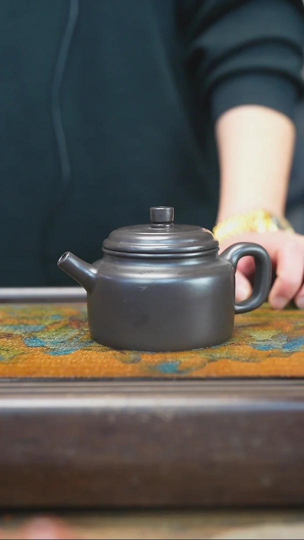 【闪购商品】紫砂茶杯2.18  玄铁石黄  德中