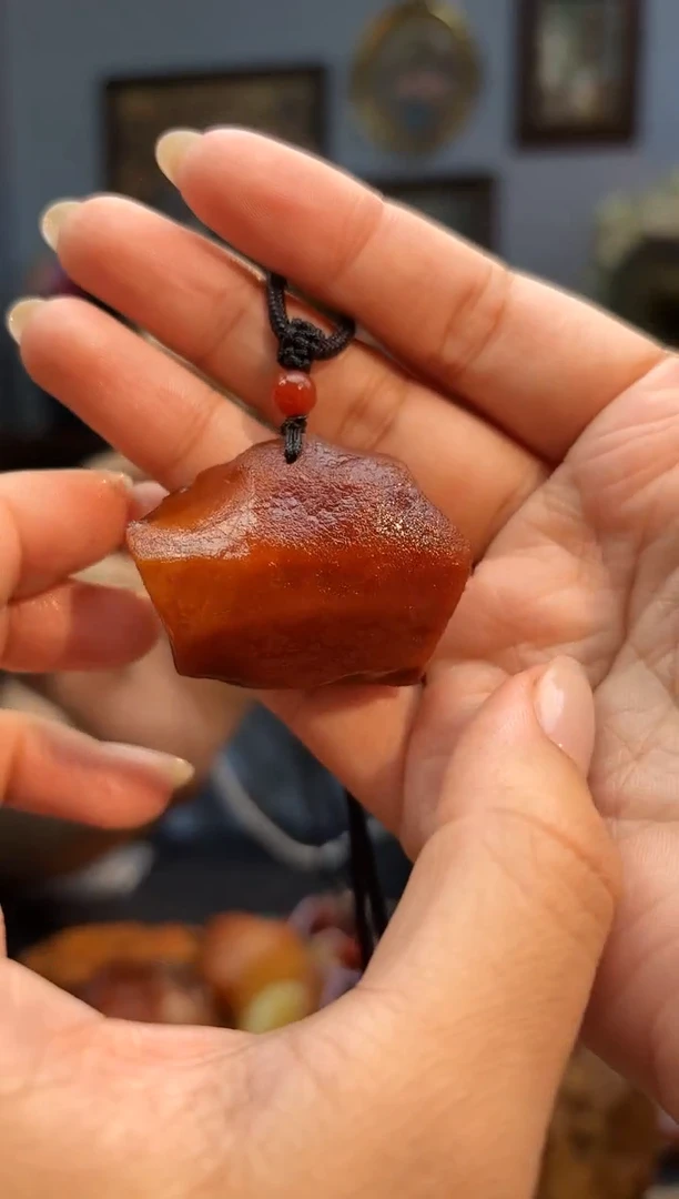 琥珀颈饰未镶嵌吊坠