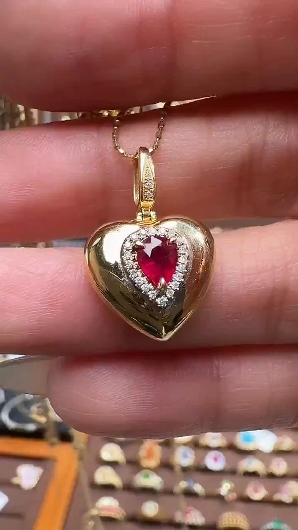 吊坠(不含链)18K金镶嵌红宝石18K金红宝钻石吊坠