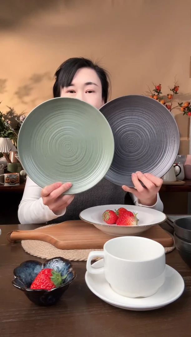 【闪购商品】瓷片9英寸螺纹麻点盘2只微瑕