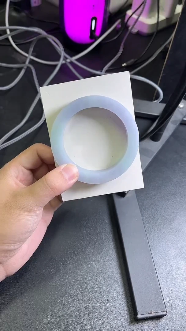 未镶嵌手镯定制翡翠幽**香定制