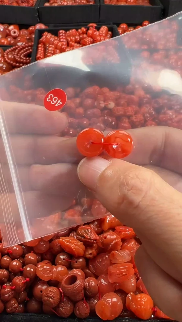 颈饰未镶嵌南红玛瑙1