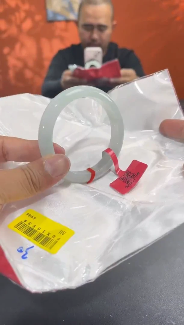 未镶嵌手镯翡翠13