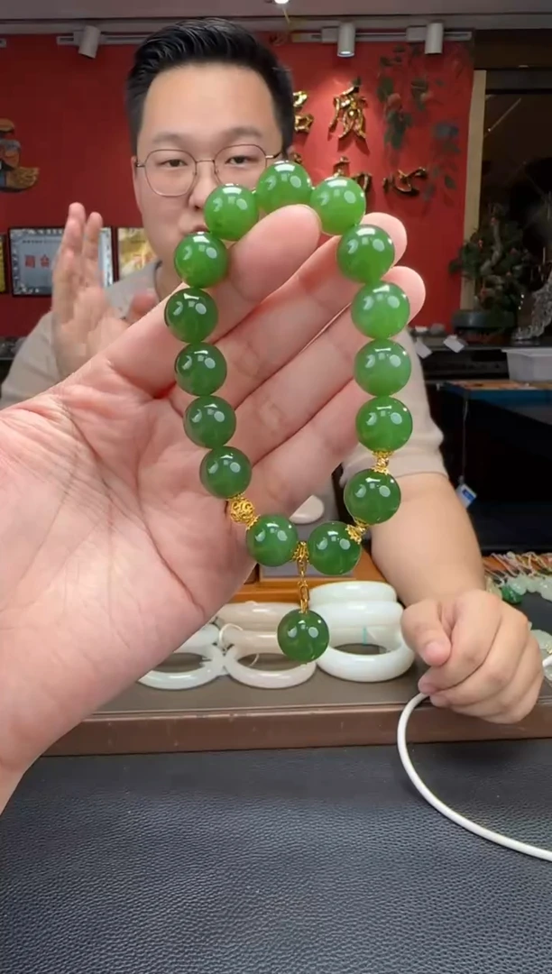 手串未镶嵌和田玉碧玉阳绿单圈手串