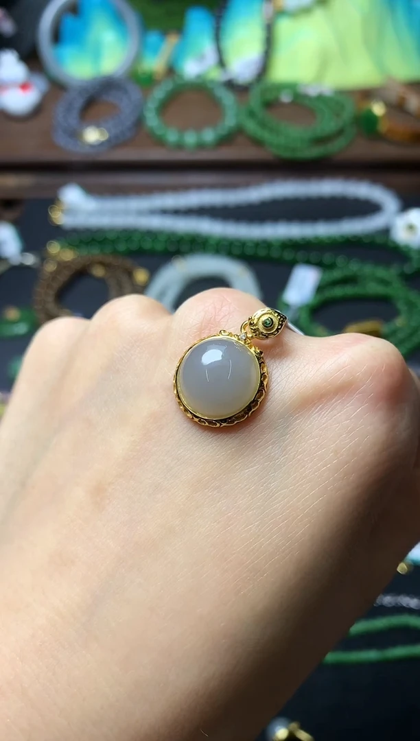 【闪购商品】和田玉颈饰银S925镶嵌吊坠